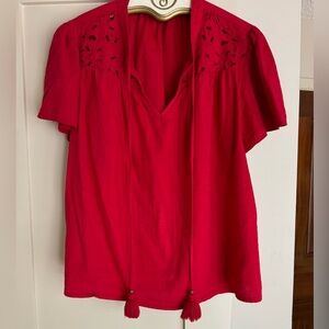 Knox Rose XXL red top with tassel ties